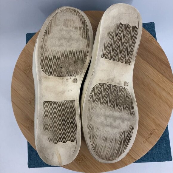 The Wishbone Collection Black and purple suede Pom Pom slip  on sneakers size 9 - Picture 3 of 16